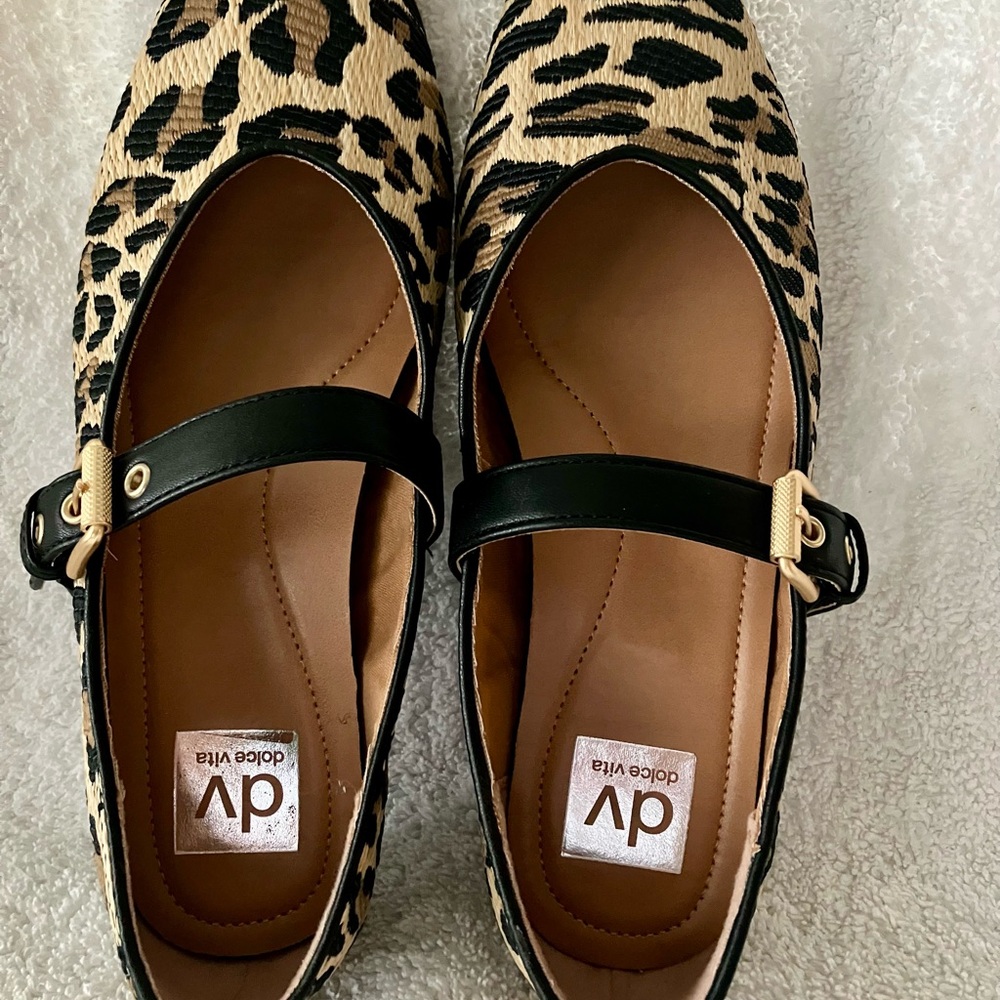 DV by Dolce Vita Black and Tan Animal Print Flats